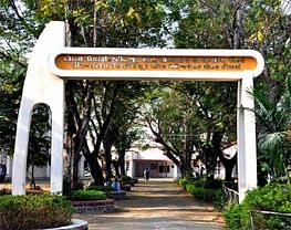 Dolat Usha Institute of Applied Sciences And Dhiru Sarla Institute of Management & Commerce - [DUIAS & DSIM & C]