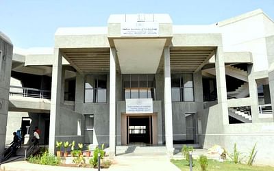 IIT Gandhinagar: Apply for great PG courses till Jan 25