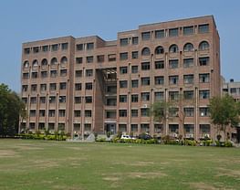 Top Colleges In Delhi NCR - 2025 Rankings, Fees, Placements - Zollege