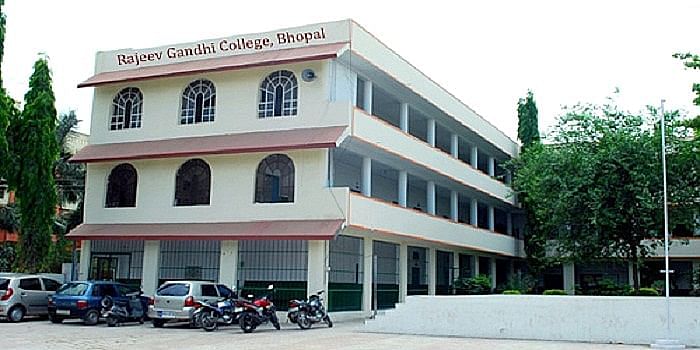 Top B.P.Ed Colleges In Bhopal - 2024 Rankings, Fees, Placements - Zollege