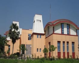 Praxis Business School