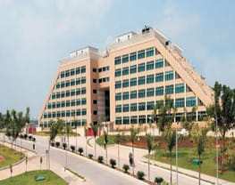 School of Management & Entrepreneurship, IIT