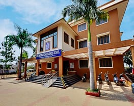 Best International Business School