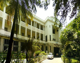 Guru Nanak Khalsa College of Arts, Science & Commerce