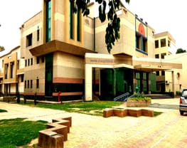 Satyawati College