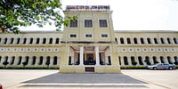 Yuvaraja's College