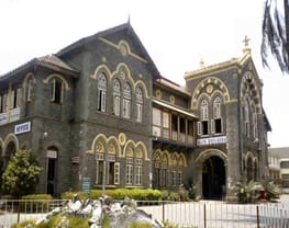Nowrosjee Wadia College