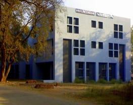 D.E.S's Shri. Navalmal Firodia Law College - [DES SNFLC]