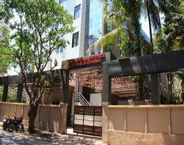 Prahladrai Dalmia Lions College of Commerce & Economics