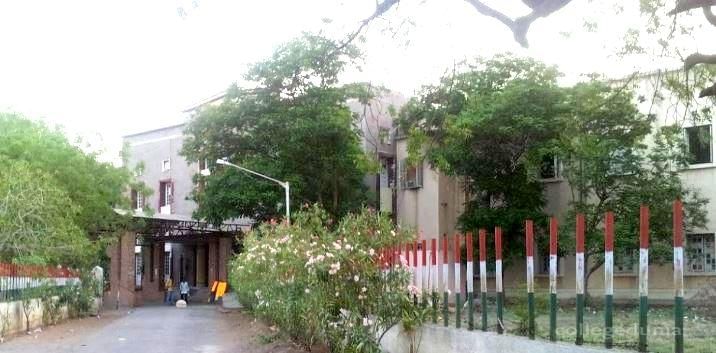 Samaldas Arts College