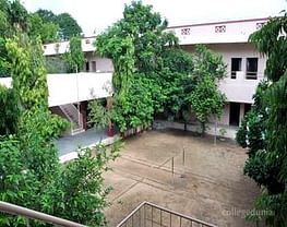 UTS Mahila Arts College