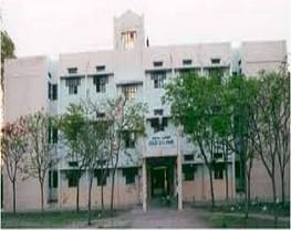 Karnatak Arts, Science and Commerce College