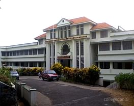 Catholicate College