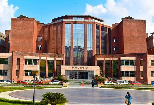 Amity University Noida Courses Fees 2024 2025