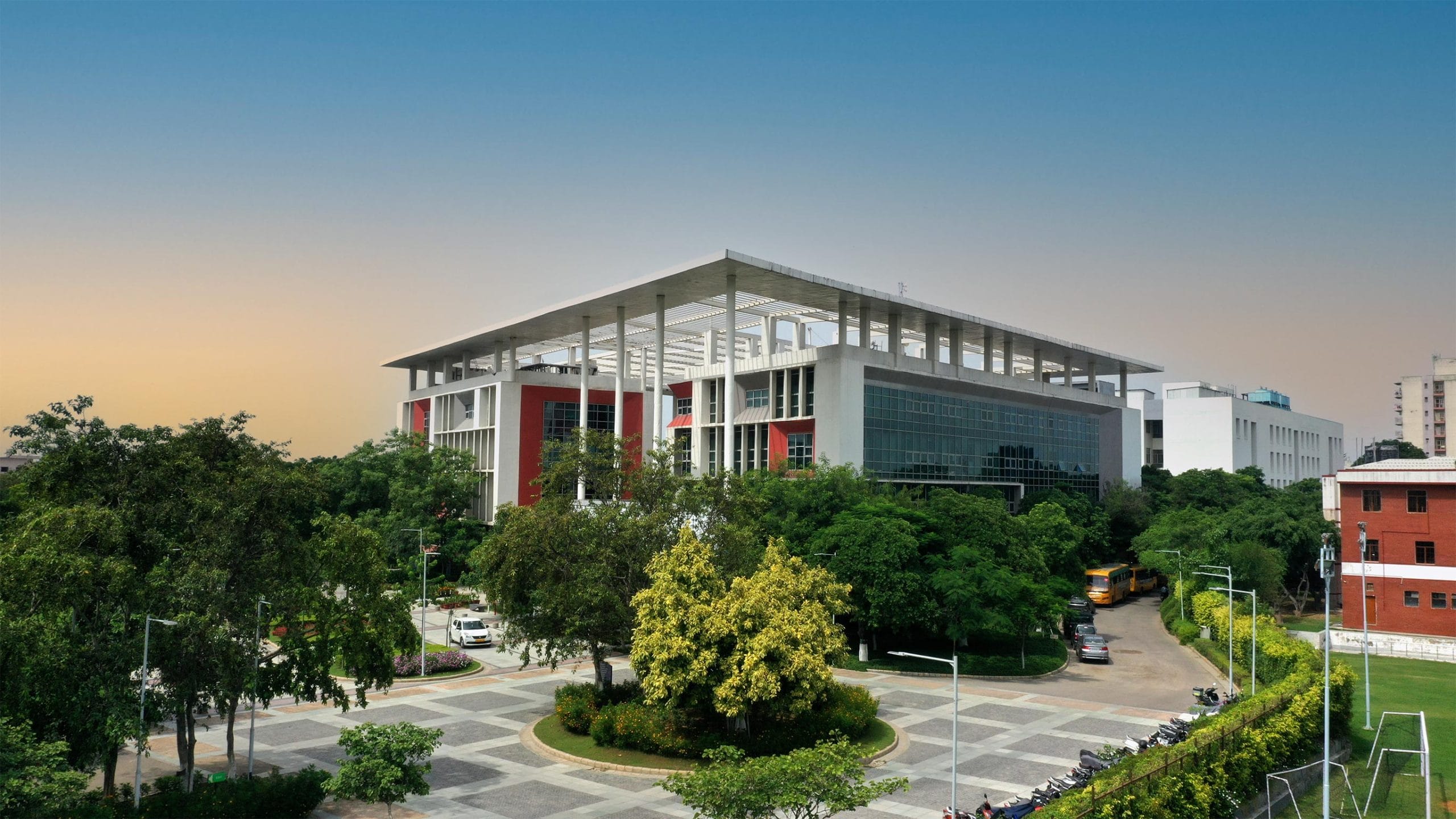 BML Munjal University Campus