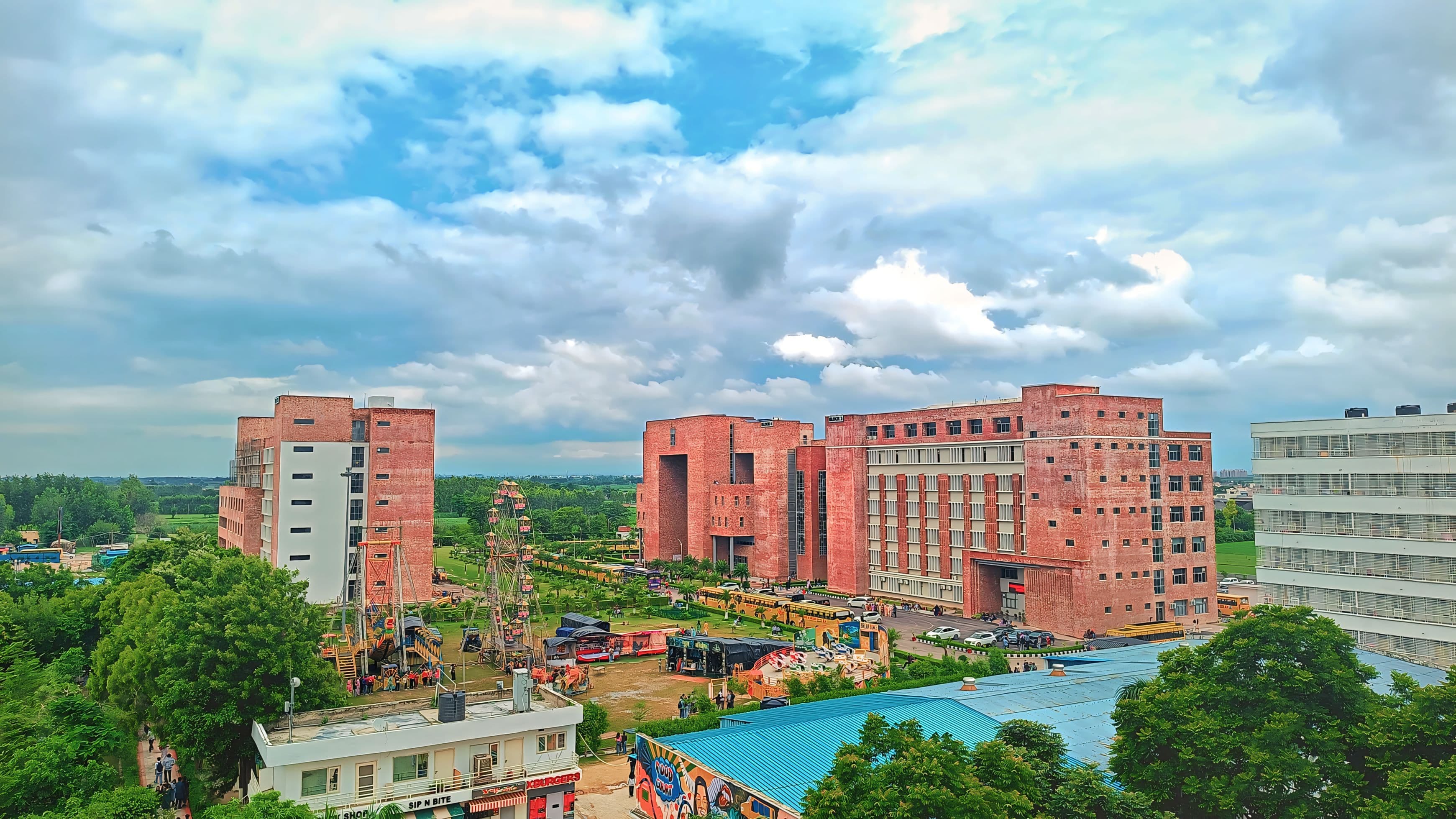  Campus photo (9) by Robins Gupta